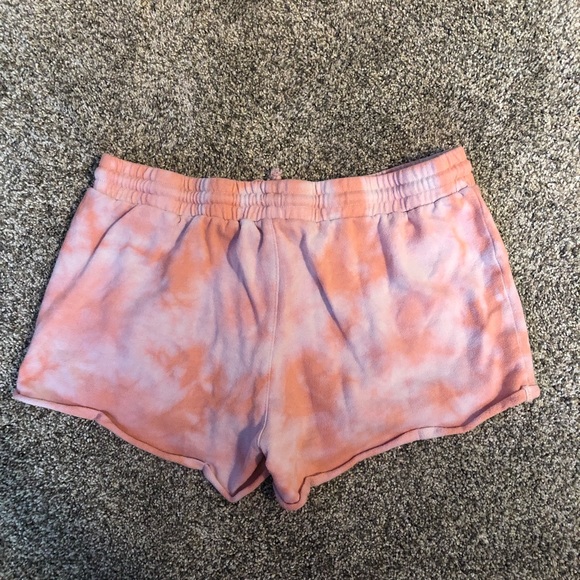 ivory ella pink tie dye shorts - Picture 2 of 3